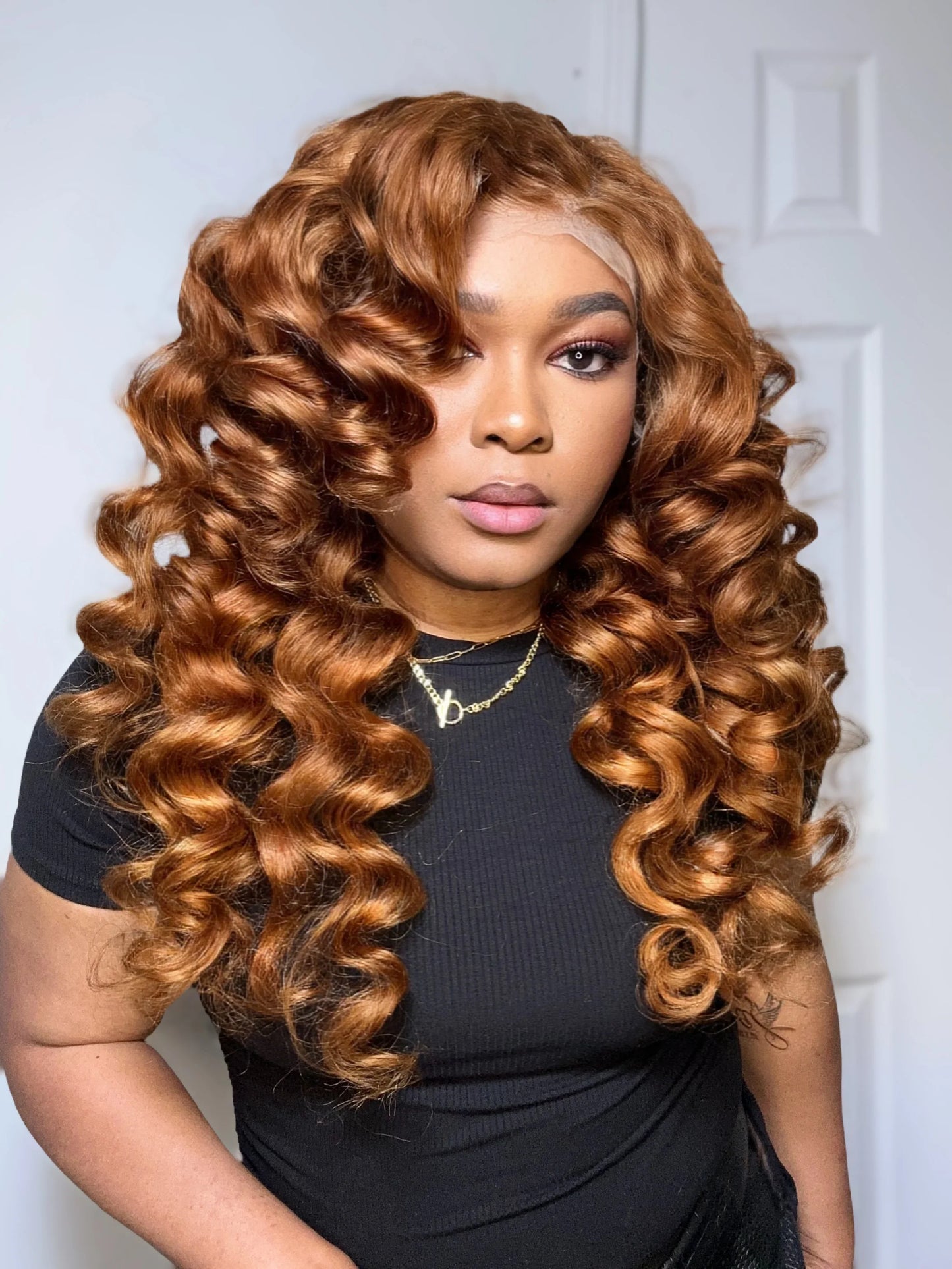 SIGNATURE HOLLYWOOD WAVES FRONTAL WIG