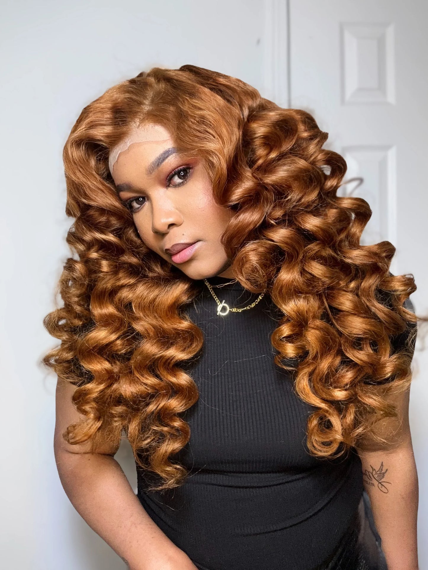 SIGNATURE HOLLYWOOD WAVES FRONTAL WIG