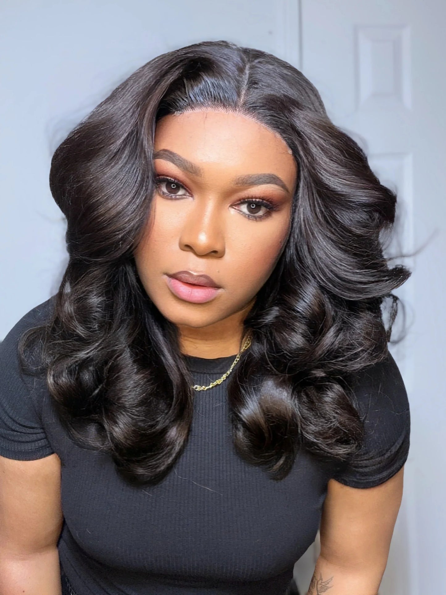 LAYERED WAVY GLUE-LESS WIG