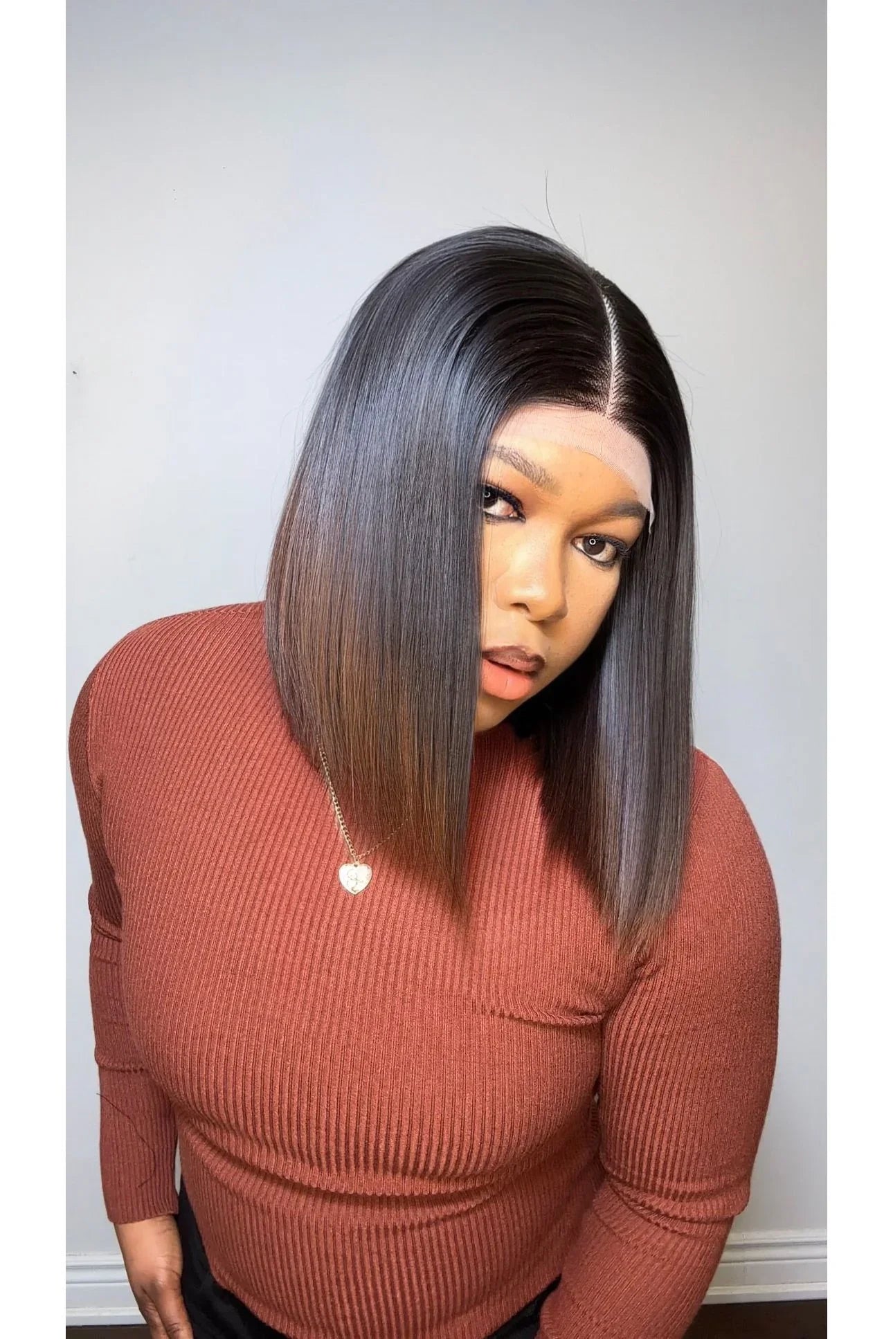 RAW SE LACE CLOSURE BOB WIG (BROWN ENDS)