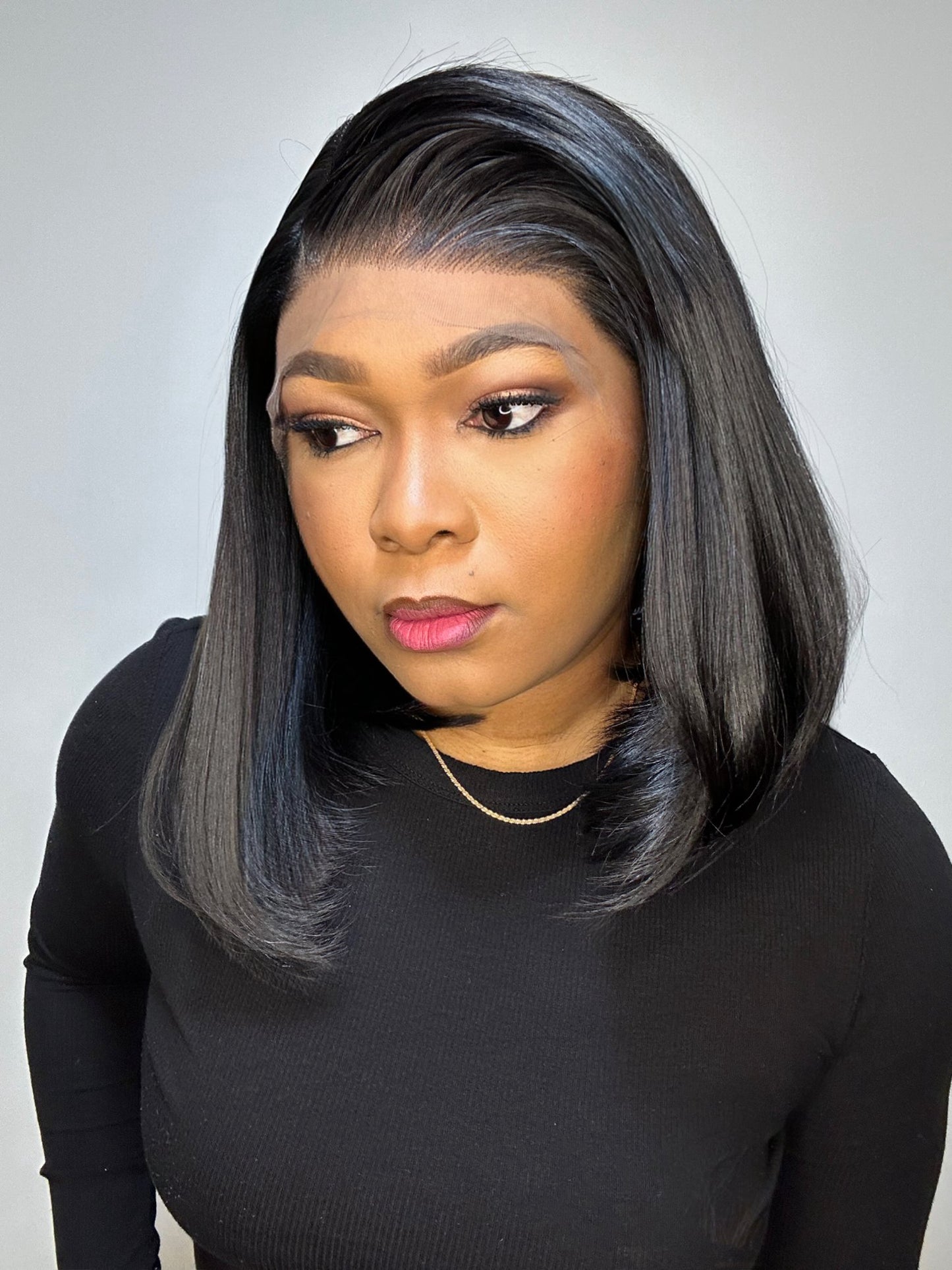 RAW SE LACE FRONTAL BOB WIG