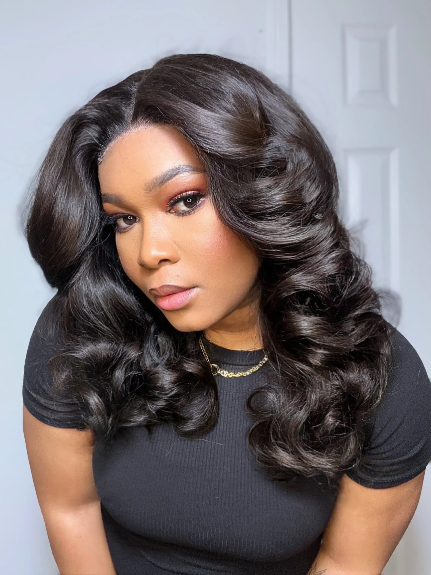 LAYERED WAVY GLUE-LESS WIG