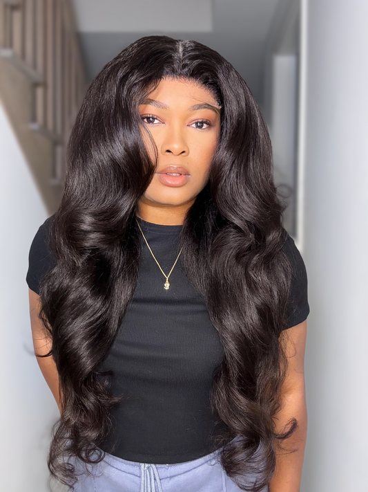 KINKY LUXE WAVY LACE WIG