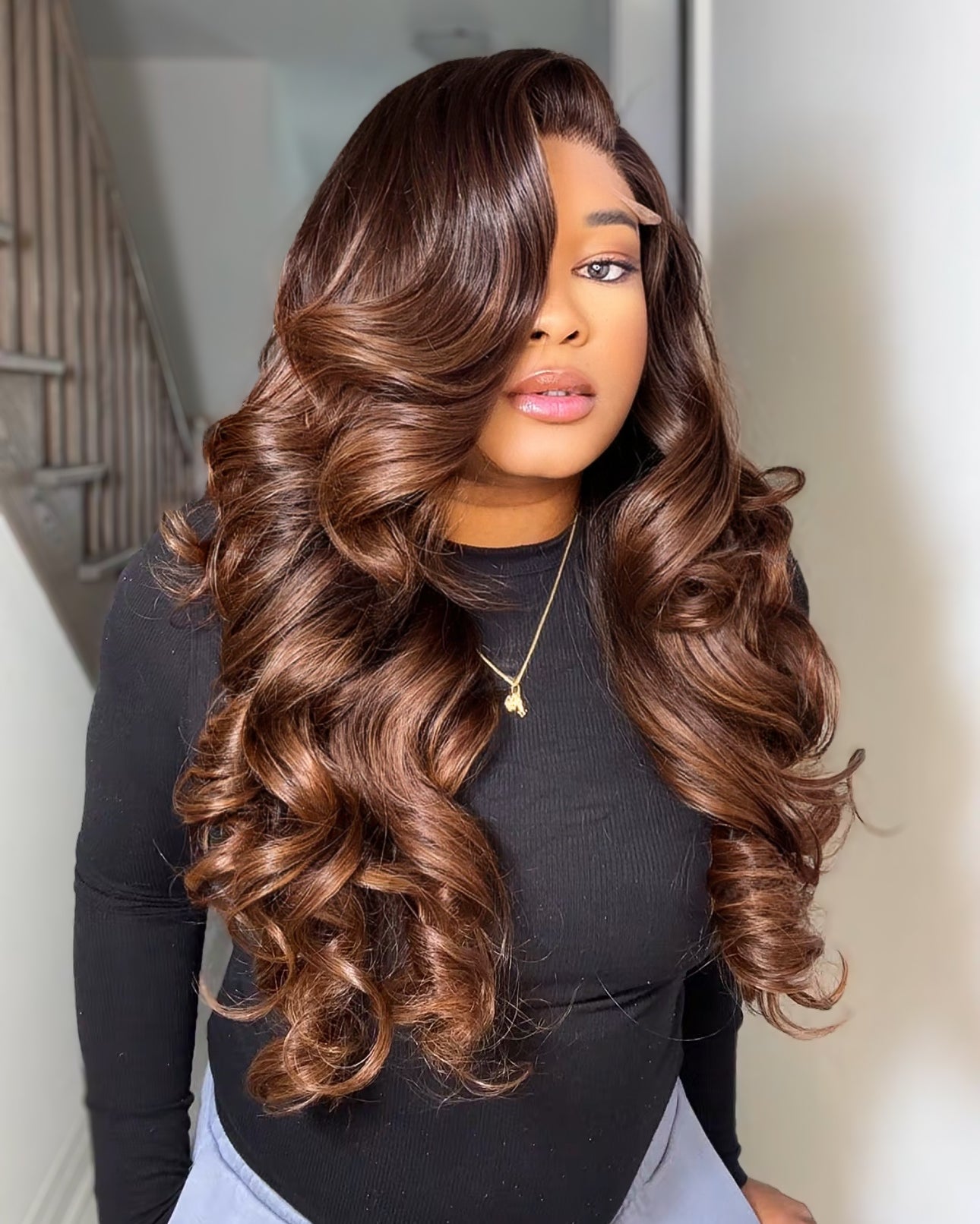 CARAMEL SWIRL RAW SE WAVY WIG