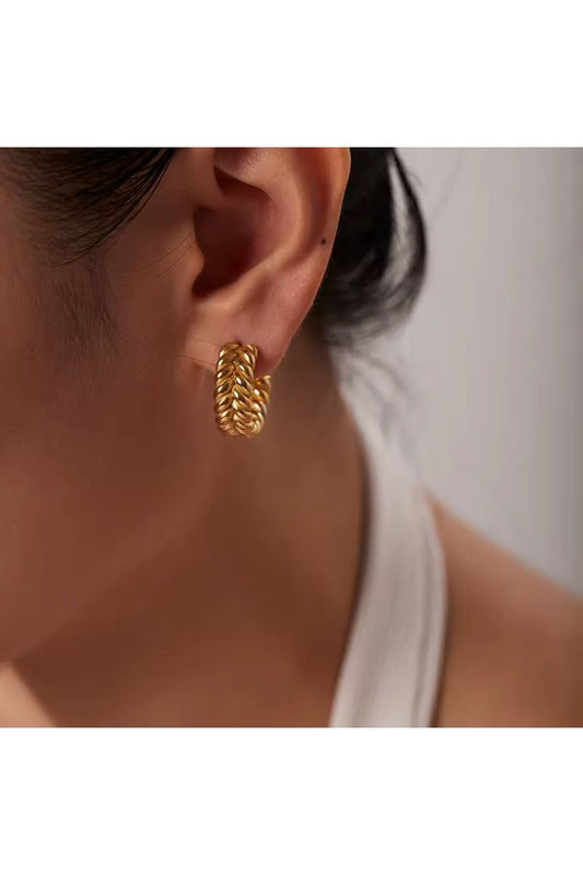 SOLEIL TWIST HOOP